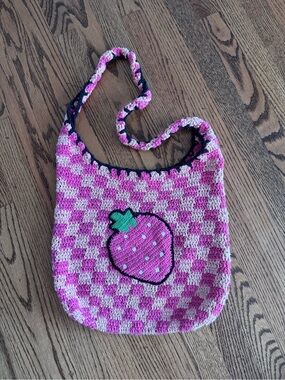 Vintage Knit Pink Checkerboard Strawberry Shoulder Bag